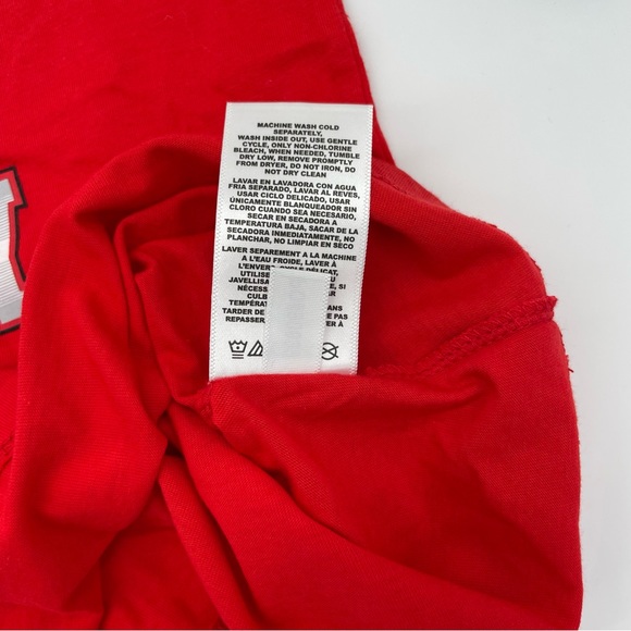 NHL (10/12) Short Sleeve Red Blackhawks Tee Shirt - Picture 4 of 5